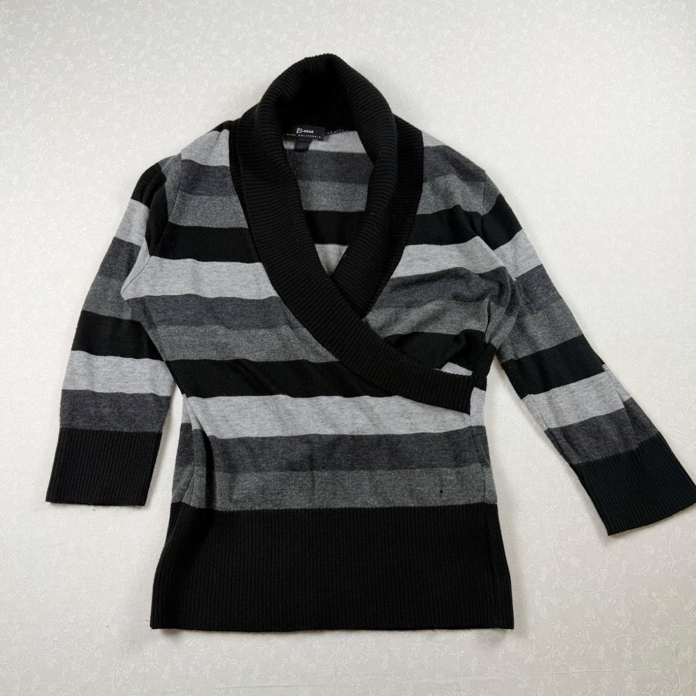 🖤 2000s B-Wear Striped Office Siren Sweater — Size L